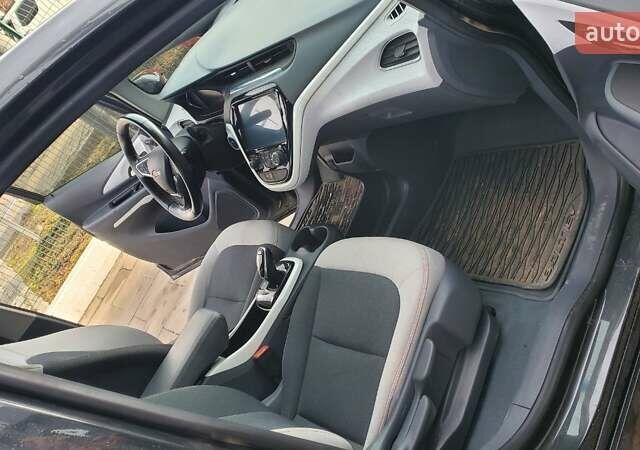 Серый Шевроле Bolt EV, объемом двигателя 0 л и пробегом 20 тыс. км за 15100 $, фото 75 на Automoto.ua