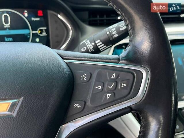 Серый Шевроле Bolt EV, объемом двигателя 0 л и пробегом 98 тыс. км за 15490 $, фото 34 на Automoto.ua