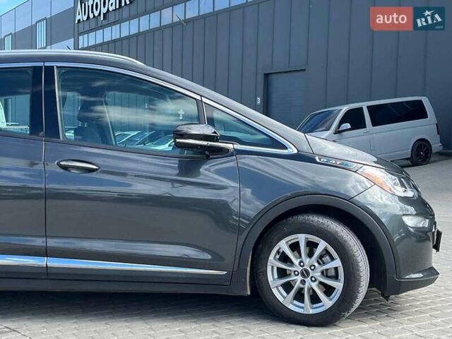 Серый Шевроле Bolt EV, объемом двигателя 0 л и пробегом 98 тыс. км за 15490 $, фото 11 на Automoto.ua