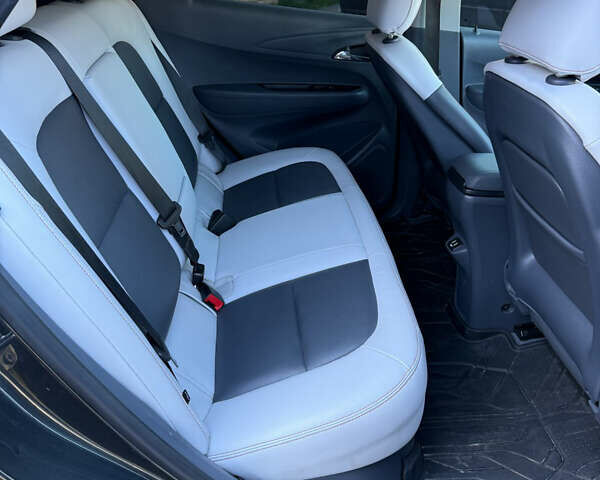 Серый Шевроле Bolt EV, объемом двигателя 0 л и пробегом 54 тыс. км за 18900 $, фото 14 на Automoto.ua