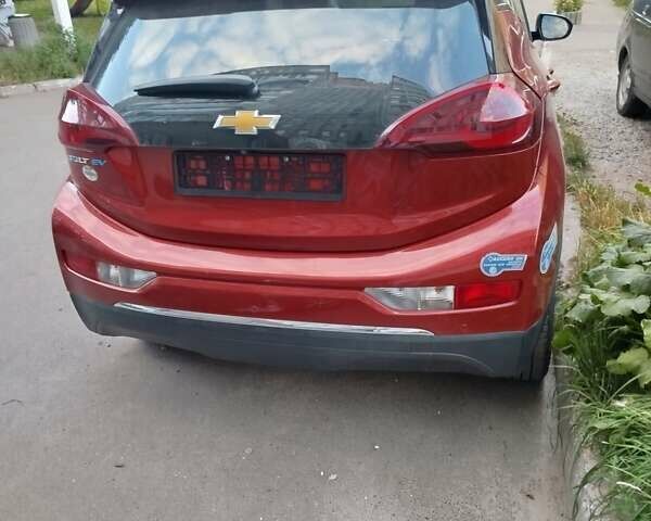 Серый Шевроле Bolt EV, объемом двигателя 0 л и пробегом 108 тыс. км за 14900 $, фото 3 на Automoto.ua