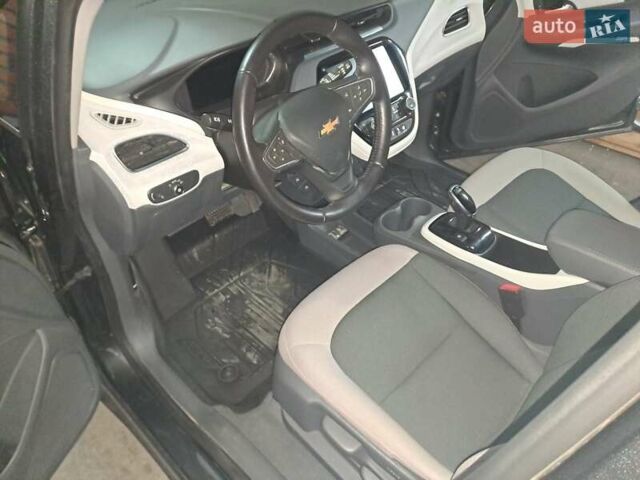 Серый Шевроле Bolt EV, объемом двигателя 0 л и пробегом 15 тыс. км за 17600 $, фото 5 на Automoto.ua