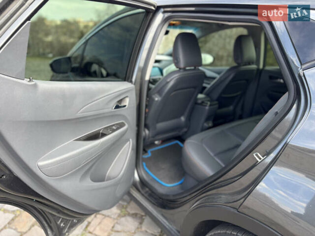 Сірий Шевроле Bolt EV, об'ємом двигуна 0 л та пробігом 45 тис. км за 16000 $, фото 34 на Automoto.ua