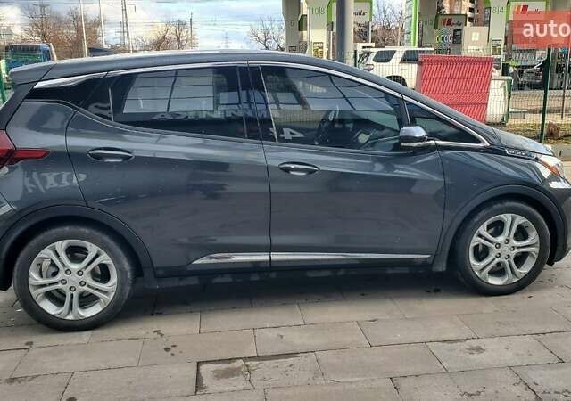 Серый Шевроле Bolt EV, объемом двигателя 0 л и пробегом 20 тыс. км за 15100 $, фото 84 на Automoto.ua