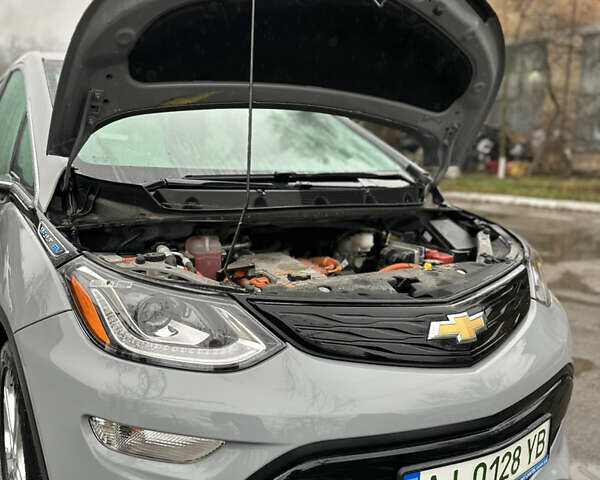 Сірий Шевроле Bolt EV, об'ємом двигуна 0 л та пробігом 80 тис. км за 16000 $, фото 28 на Automoto.ua