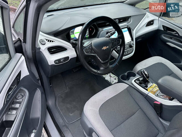 Сірий Шевроле Bolt EV, об'ємом двигуна 0 л та пробігом 80 тис. км за 16000 $, фото 11 на Automoto.ua