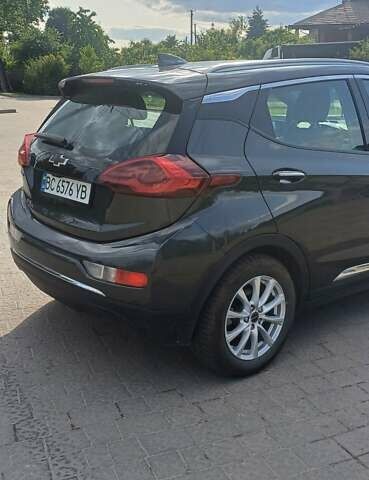 Серый Шевроле Bolt EV, объемом двигателя 0 л и пробегом 95 тыс. км за 15200 $, фото 7 на Automoto.ua