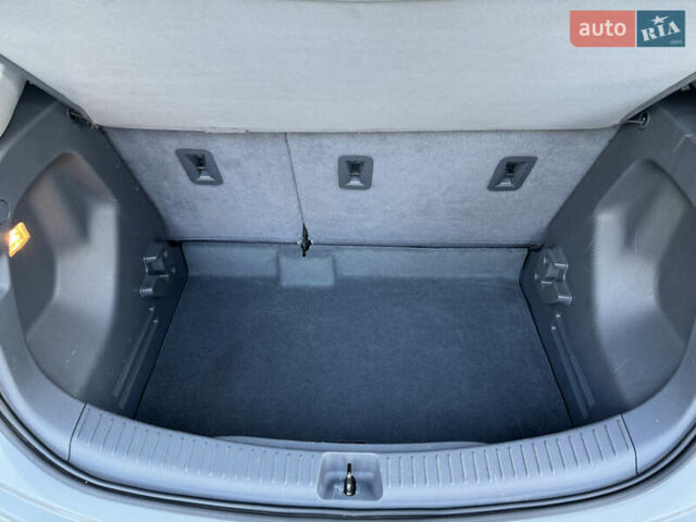 Серый Шевроле Bolt EV, объемом двигателя 0 л и пробегом 64 тыс. км за 16000 $, фото 22 на Automoto.ua