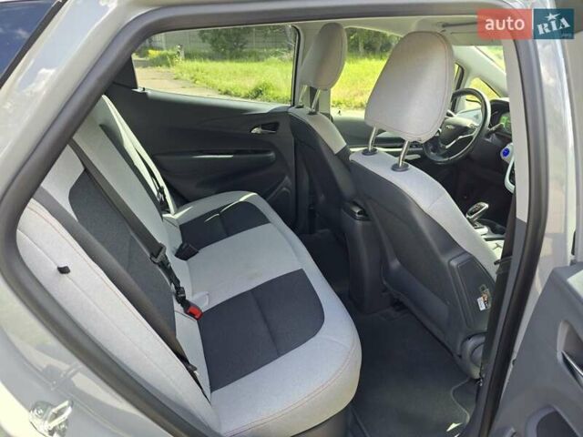 Серый Шевроле Bolt EV, объемом двигателя 0 л и пробегом 35 тыс. км за 16000 $, фото 20 на Automoto.ua