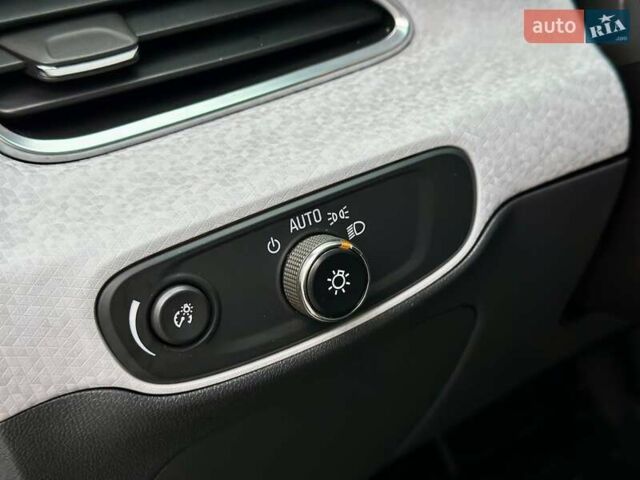 Серый Шевроле Bolt EV, объемом двигателя 0 л и пробегом 27 тыс. км за 16500 $, фото 25 на Automoto.ua