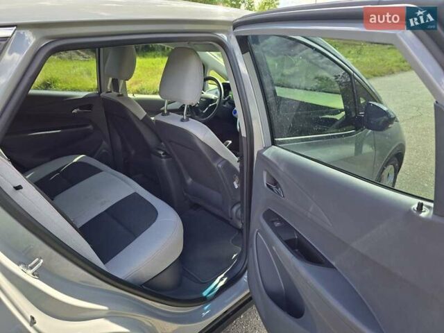 Серый Шевроле Bolt EV, объемом двигателя 0 л и пробегом 35 тыс. км за 16000 $, фото 18 на Automoto.ua