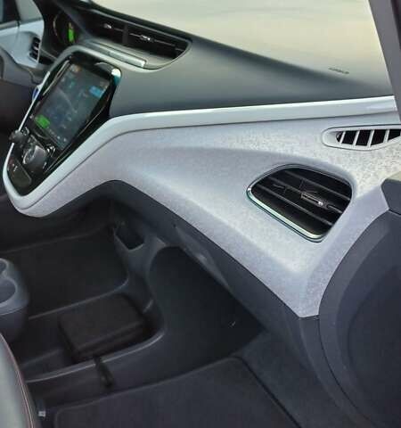 Серый Шевроле Bolt EV, объемом двигателя 0 л и пробегом 54 тыс. км за 16950 $, фото 35 на Automoto.ua
