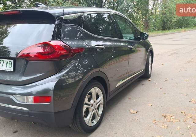 Серый Шевроле Bolt EV, объемом двигателя 0 л и пробегом 52 тыс. км за 18500 $, фото 3 на Automoto.ua