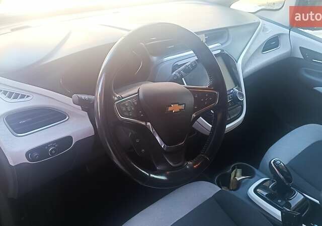 Серый Шевроле Bolt EV, объемом двигателя 0 л и пробегом 84 тыс. км за 18100 $, фото 18 на Automoto.ua