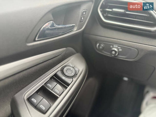 Серый Шевроле Bolt EV, объемом двигателя 0 л и пробегом 32 тыс. км за 19000 $, фото 19 на Automoto.ua