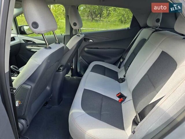 Серый Шевроле Bolt EV, объемом двигателя 0 л и пробегом 35 тыс. км за 16000 $, фото 19 на Automoto.ua