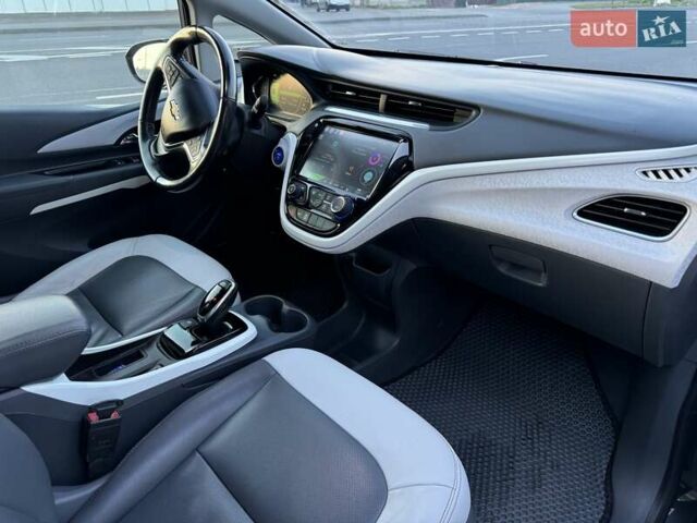 Серый Шевроле Bolt EV, объемом двигателя 0 л и пробегом 40 тыс. км за 16800 $, фото 8 на Automoto.ua