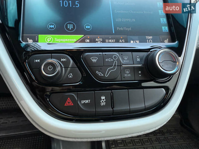 Серый Шевроле Bolt EV, объемом двигателя 0 л и пробегом 34 тыс. км за 16900 $, фото 16 на Automoto.ua