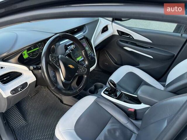 Серый Шевроле Bolt EV, объемом двигателя 0 л и пробегом 40 тыс. км за 16800 $, фото 13 на Automoto.ua