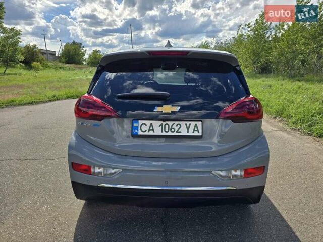 Серый Шевроле Bolt EV, объемом двигателя 0 л и пробегом 35 тыс. км за 16000 $, фото 5 на Automoto.ua