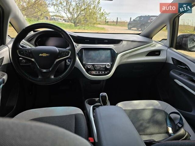 Серый Шевроле Bolt EV, объемом двигателя 0 л и пробегом 34 тыс. км за 17500 $, фото 5 на Automoto.ua