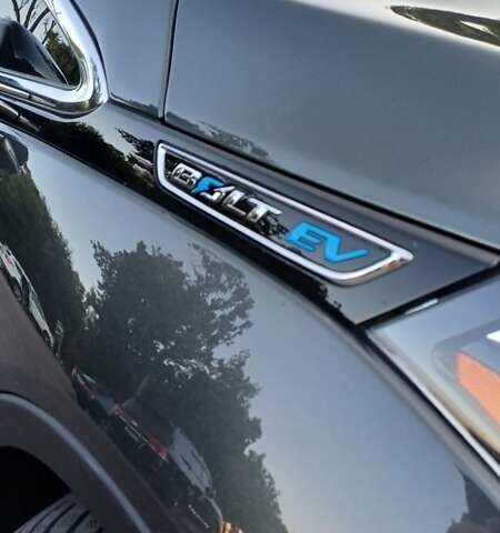 Серый Шевроле Bolt EV, объемом двигателя 0 л и пробегом 54 тыс. км за 16950 $, фото 9 на Automoto.ua