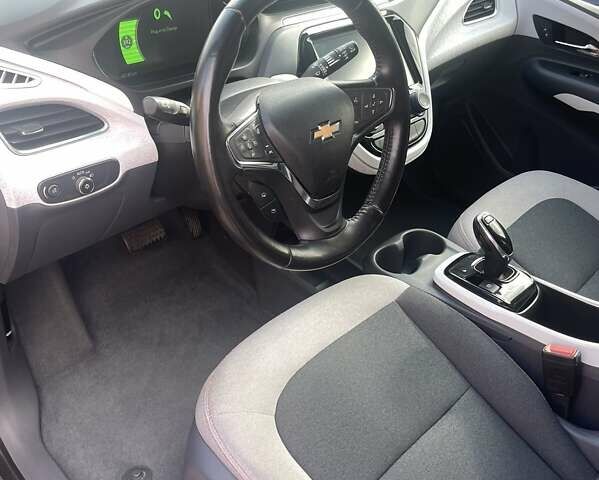 Серый Шевроле Bolt EV, объемом двигателя 0 л и пробегом 52 тыс. км за 18500 $, фото 15 на Automoto.ua