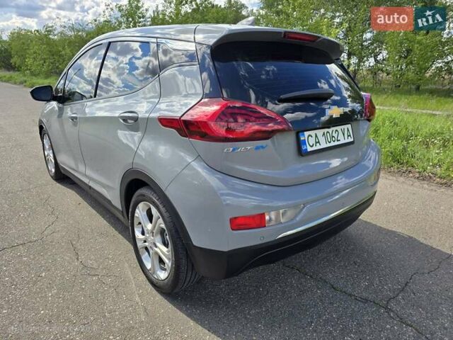 Серый Шевроле Bolt EV, объемом двигателя 0 л и пробегом 35 тыс. км за 16000 $, фото 1 на Automoto.ua