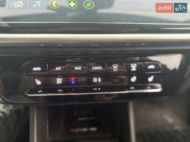 Серый Шевроле Bolt EV, объемом двигателя 0 л и пробегом 32 тыс. км за 19000 $, фото 21 на Automoto.ua