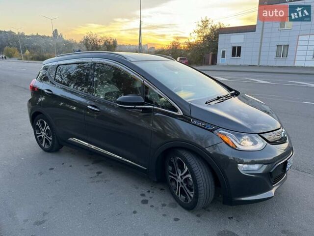 Серый Шевроле Bolt EV, объемом двигателя 0 л и пробегом 40 тыс. км за 16800 $, фото 2 на Automoto.ua