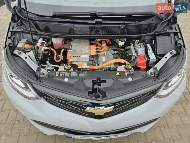 Серый Шевроле Bolt EV, объемом двигателя 0 л и пробегом 123 тыс. км за 14300 $, фото 11 на Automoto.ua