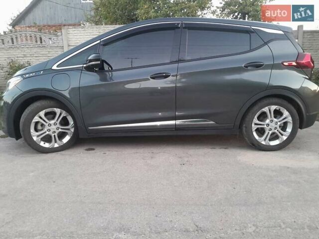 Серый Шевроле Bolt EV, объемом двигателя 0 л и пробегом 55 тыс. км за 16500 $, фото 4 на Automoto.ua