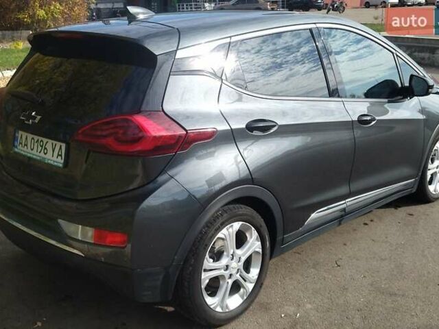 Сірий Шевроле Bolt EV, об'ємом двигуна 0 л та пробігом 76 тис. км за 15400 $, фото 5 на Automoto.ua
