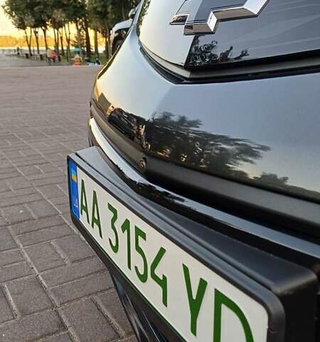 Серый Шевроле Bolt EV, объемом двигателя 0 л и пробегом 54 тыс. км за 16950 $, фото 20 на Automoto.ua