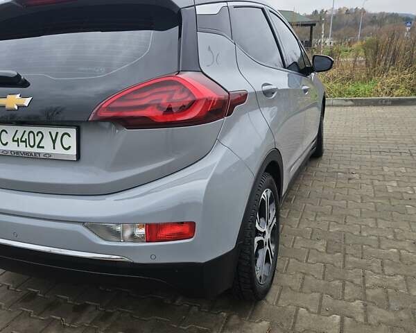 Серый Шевроле Bolt EV, объемом двигателя 0 л и пробегом 123 тыс. км за 14300 $, фото 5 на Automoto.ua