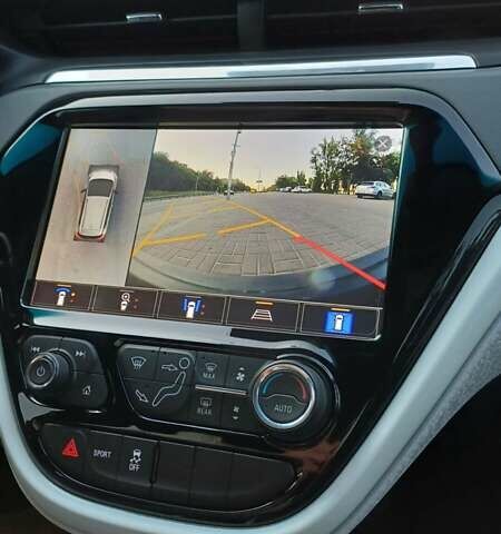 Серый Шевроле Bolt EV, объемом двигателя 0 л и пробегом 54 тыс. км за 16950 $, фото 45 на Automoto.ua