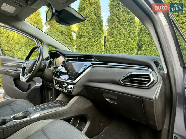 Серый Шевроле Bolt EV, объемом двигателя 0 л и пробегом 36 тыс. км за 17999 $, фото 24 на Automoto.ua