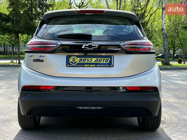 Серый Шевроле Bolt EV, объемом двигателя 0 л и пробегом 49 тыс. км за 19750 $, фото 5 на Automoto.ua