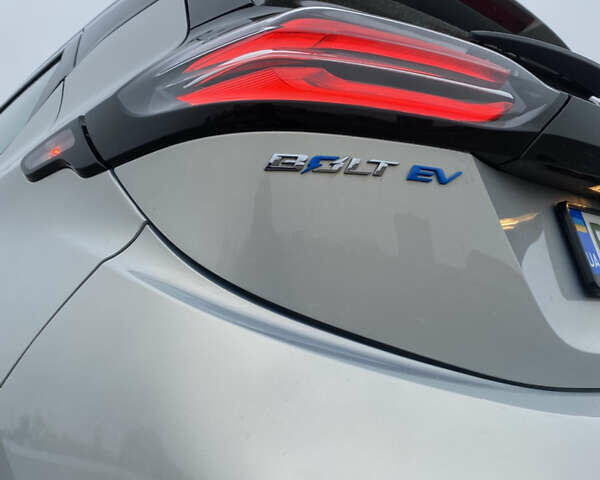 Серый Шевроле Bolt EV, объемом двигателя 0 л и пробегом 27 тыс. км за 17900 $, фото 23 на Automoto.ua