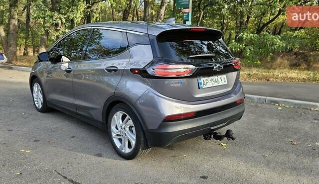 Серый Шевроле Bolt EV, объемом двигателя 0 л и пробегом 41 тыс. км за 18200 $, фото 2 на Automoto.ua
