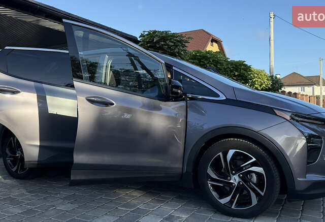 Серый Шевроле Bolt EV, объемом двигателя 0 л и пробегом 21 тыс. км за 19699 $, фото 12 на Automoto.ua