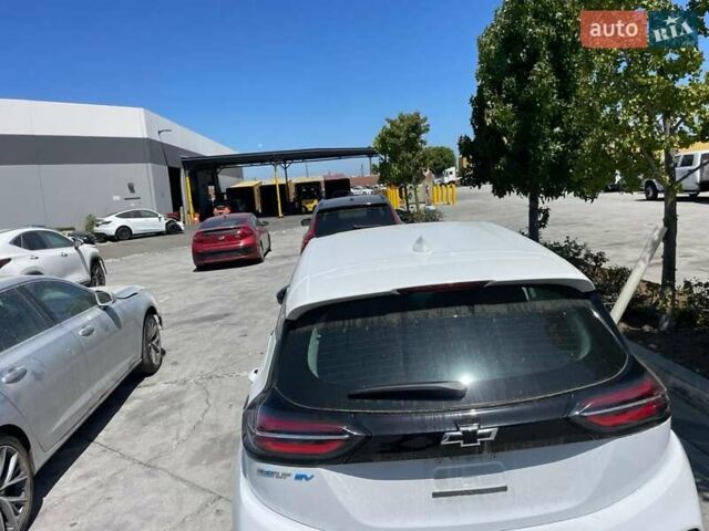 Серый Шевроле Bolt EV, объемом двигателя 0 л и пробегом 77 тыс. км за 9300 $, фото 31 на Automoto.ua