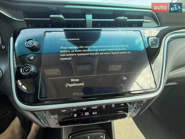 Серый Шевроле Bolt EV, объемом двигателя 0 л и пробегом 1 тыс. км за 21490 $, фото 21 на Automoto.ua