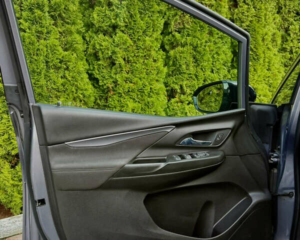Серый Шевроле Bolt EV, объемом двигателя 0 л и пробегом 36 тыс. км за 18999 $, фото 40 на Automoto.ua