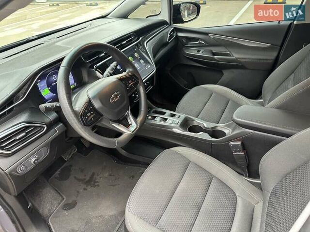 Серый Шевроле Bolt EV, объемом двигателя 0 л и пробегом 43 тыс. км за 17999 $, фото 20 на Automoto.ua