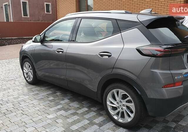 Серый Шевроле Bolt EV, объемом двигателя 0 л и пробегом 32 тыс. км за 14200 $, фото 6 на Automoto.ua