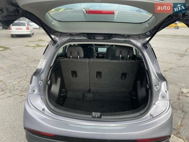 Серый Шевроле Bolt EV, объемом двигателя 0 л и пробегом 54 тыс. км за 15800 $, фото 12 на Automoto.ua