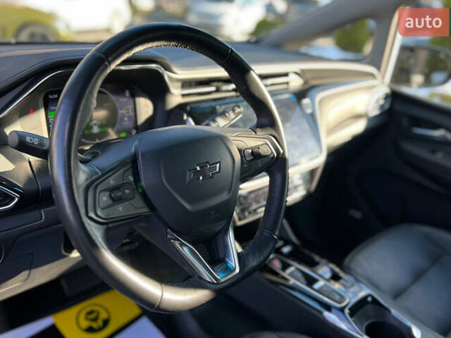 Серый Шевроле Bolt EV, объемом двигателя 0 л и пробегом 49 тыс. км за 19750 $, фото 21 на Automoto.ua