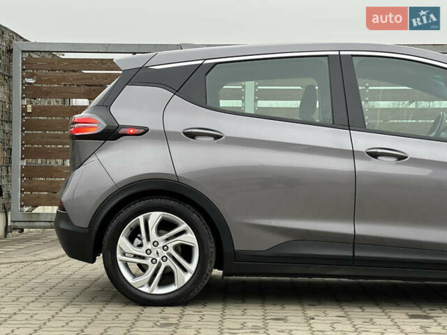 Серый Шевроле Bolt EV, объемом двигателя 0 л и пробегом 24 тыс. км за 17599 $, фото 26 на Automoto.ua