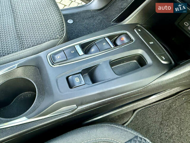 Серый Шевроле Bolt EV, объемом двигателя 0 л и пробегом 36 тыс. км за 17999 $, фото 37 на Automoto.ua